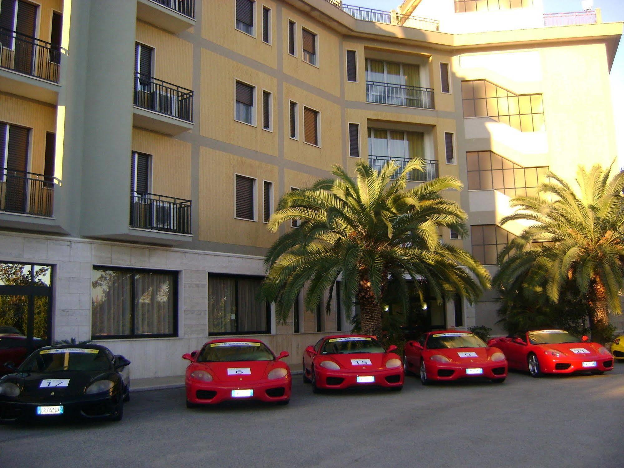 Hotel San Luca Rossano Exterior photo